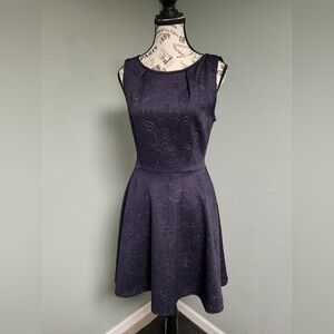 Lara Elegant Navy Blue Sleeveless Dress